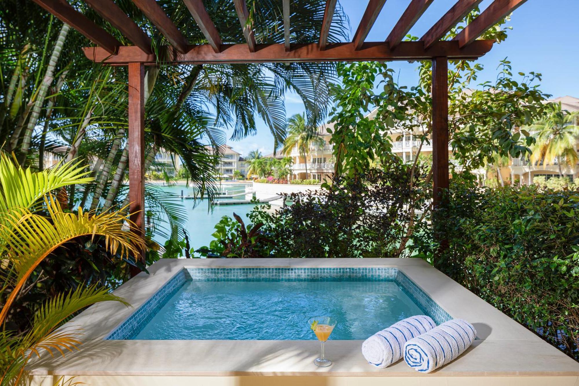 The Landings Resort And Spa - All Suites Гроз-Иле Экстерьер фото